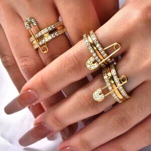 Lumière Pavé Trio Ring in 18K Gold Finish Stainless Steel